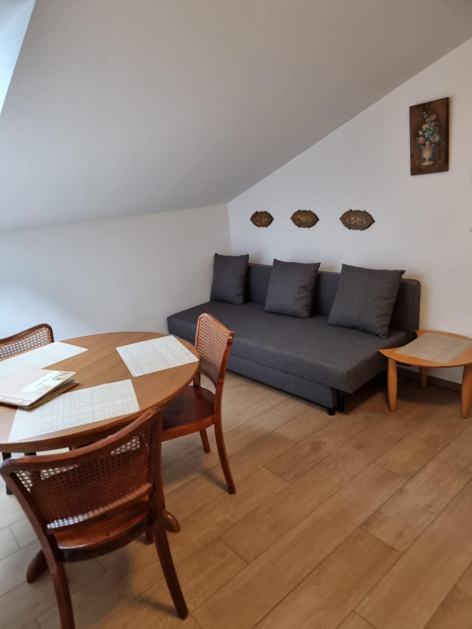 Villa Musik - Historical Apartments In Baden bei Wien Zewnętrze zdjęcie
