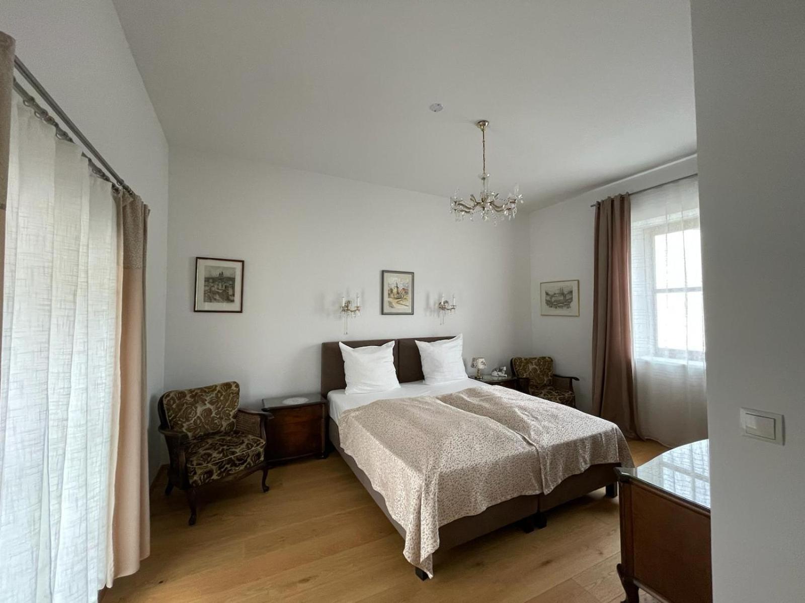 Villa Musik - Historical Apartments In Baden bei Wien Zewnętrze zdjęcie